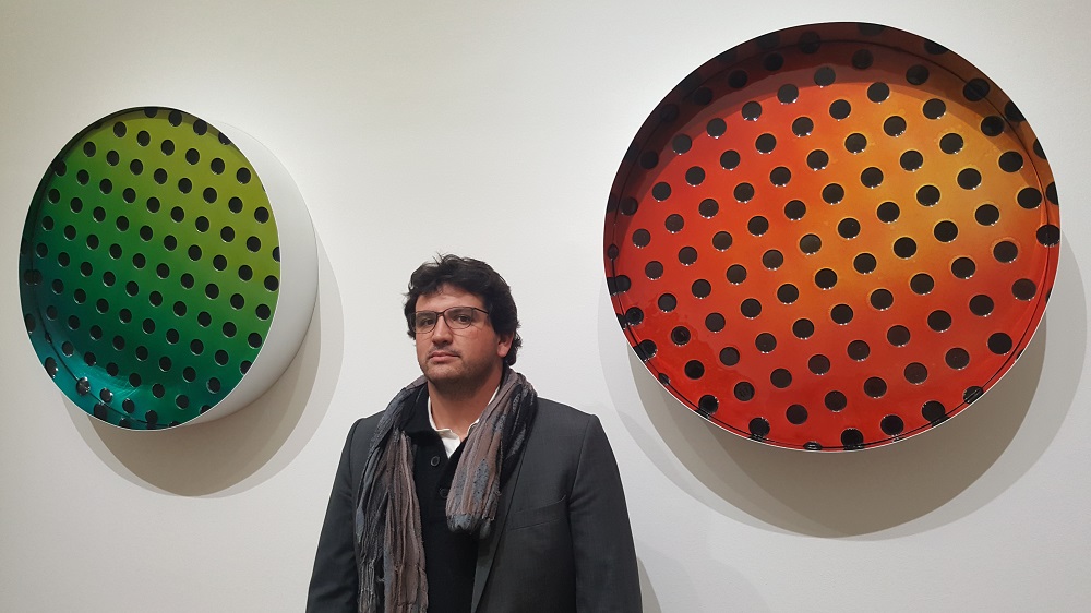 Matteo Negri con Kamigami Bubble. Galleria ABC Arte, Genova 2017. Photo Linda Kaiser