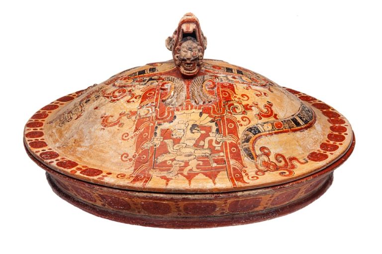 Recipiente con coperchio con scena mitica - Becán, Campeche, Periodo Classico iniziale (250-600 d.C.) - INAH, Museo Arqueológico de Campeche, Fuerte San Miguel, San Francisco de Campeche, Campeche