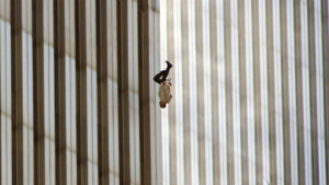 Fotografie mitiche: l’uomo che cade dalle Torri Gemelle