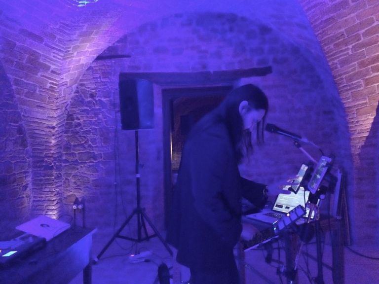 Vincenzo Core performing at Pollinaria, Città Sant’Angelo 2017. Photo Carla Capodimonti