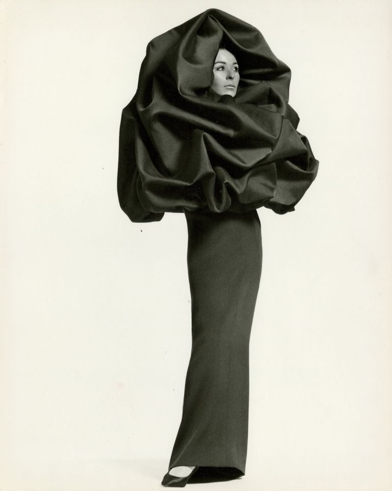 Cristobal Balenciaga, abito Chou