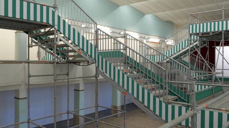 Daniel Buren, Una cosa tira l'altra, lavori in situ e situati, 1965-2015, Galleria Continua