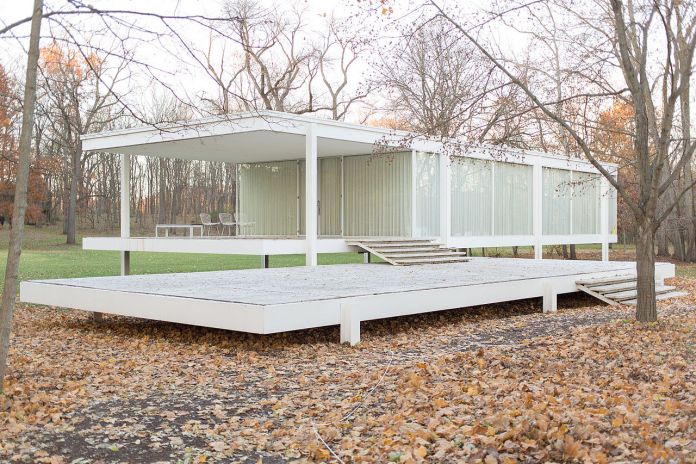 Farnsworth House, di Mies Van Der Rohe