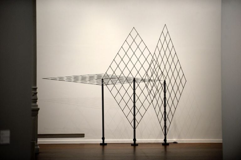 François Morellet, Trois grilles se déformant, 1965