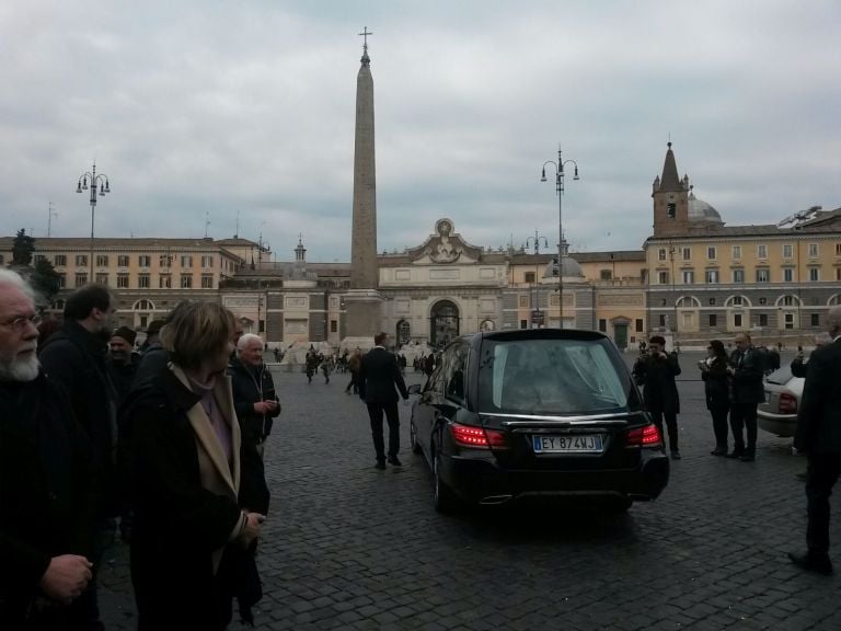 IMG 7749 I funerali di Jannis Kounellis a Roma. “Un uomo che ascoltava il respiro dell’altro”