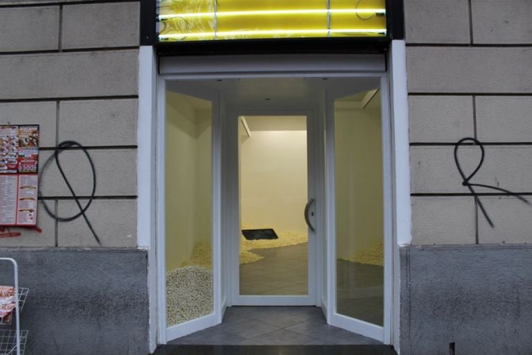 IOCOSE, Failing Forward. Exhibition view at Il Colorificio, Milano 2017. Photo Sebastiano Pala