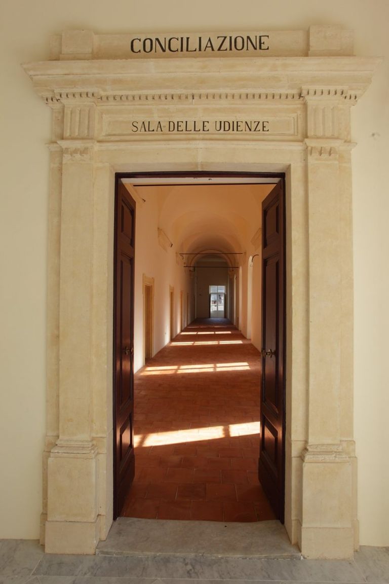 Interno dell’ex convento dei crociferi, futura sede del Museo Egizio a Catania