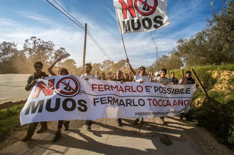 Manifestazione No Muos