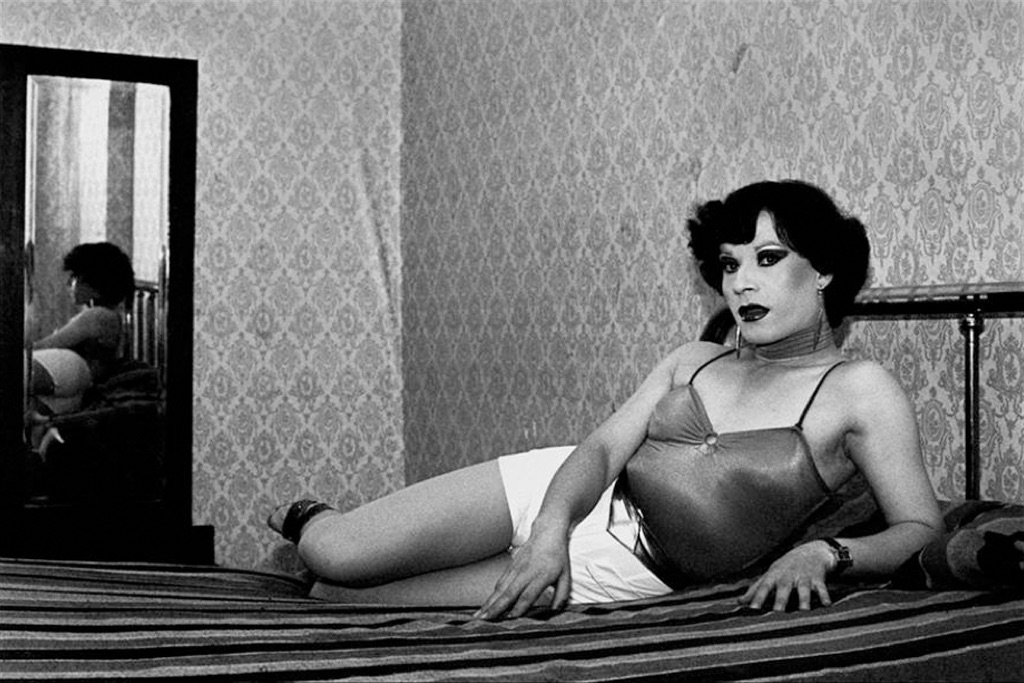 Paz Errazuriz, Evelyn, 1983. Fotografía negativo blanco y negro impreso en papel fibra, 60 x 50 cm