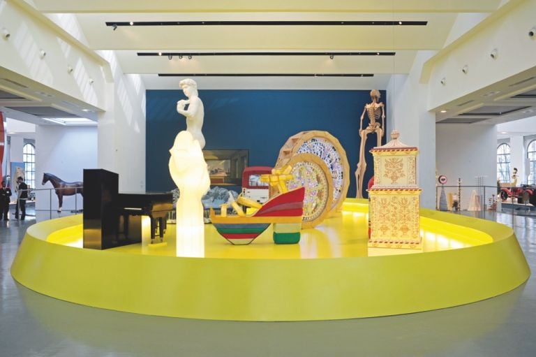 Pierre Charpin, scenografia per la mostra Quali cose siamo curata da Alessandro Mendini al Triennale Design Museum di Milano, 2011. Photo Atelier Charpin