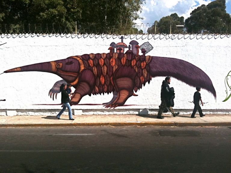 Un murale di Sego y Ovbal a Città del Messico