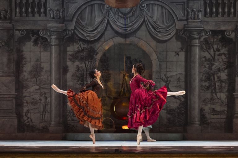 Giuseppe Picone, Cenerentola, Teatro San Carlo, Napoli 2017. Photo Francesco Squeglia