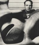 Henry Moore fotografato da Bill Brandt nel 1946