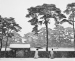 Japan. Tokyo. Courtyard of the Meiji shrine. 1951. © Werner Bischof-Magnum Photos