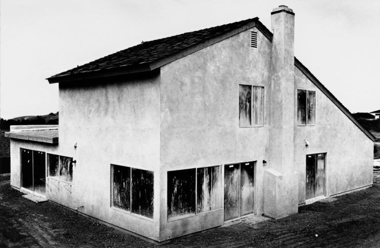 Lewis Baltz, Tract House no. 4, from The Tract Houses, 1971. Private collection, Parigi. © The Lewis Baltz Trust