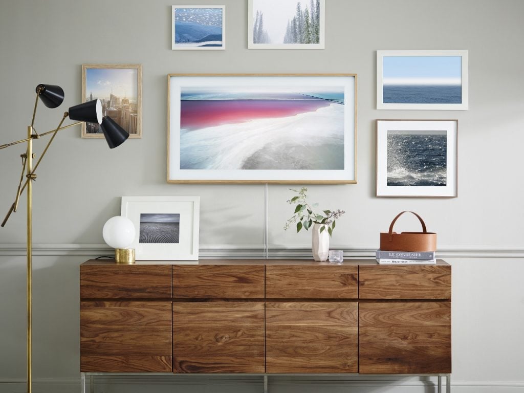 Tv come una tela. Samsung s’ispira al mondo della pittura per il suo nuovo prodotto The Frame