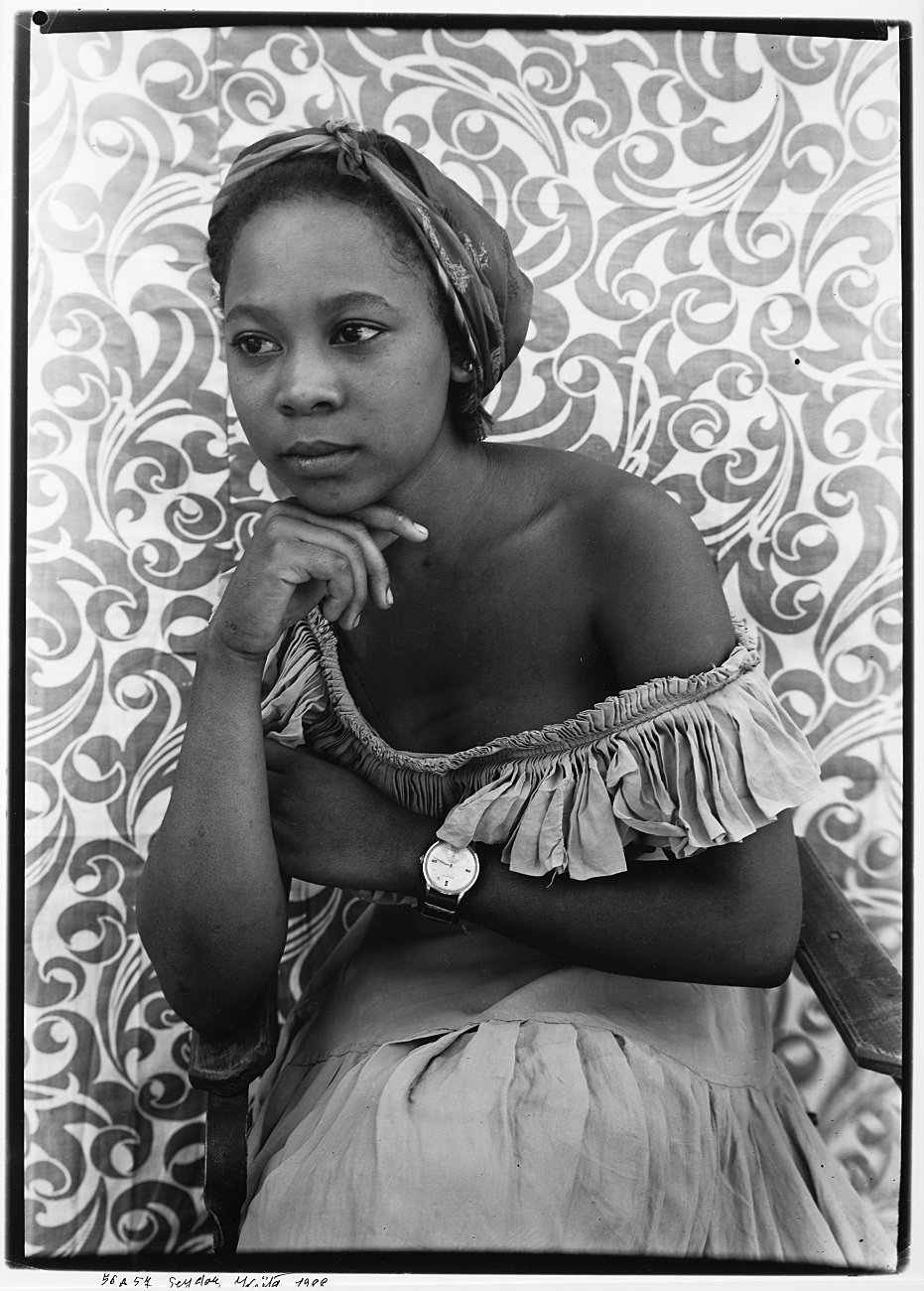 Seydou Keïta, ritratto, fotografia in bianco e nero, Collezione Bifulco