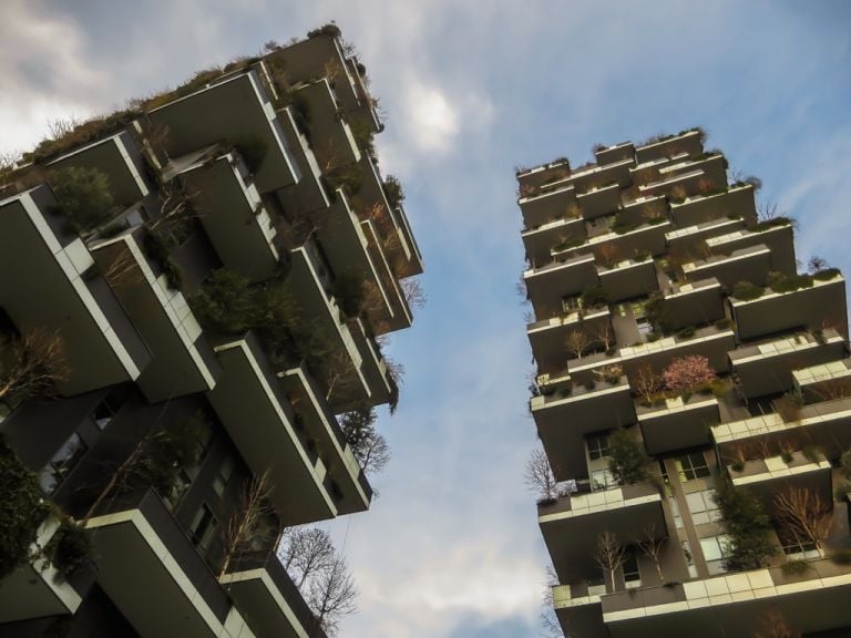 Stefano Boeri Architetti, Bosco Verticale, Milano. Photo Erika Pisa