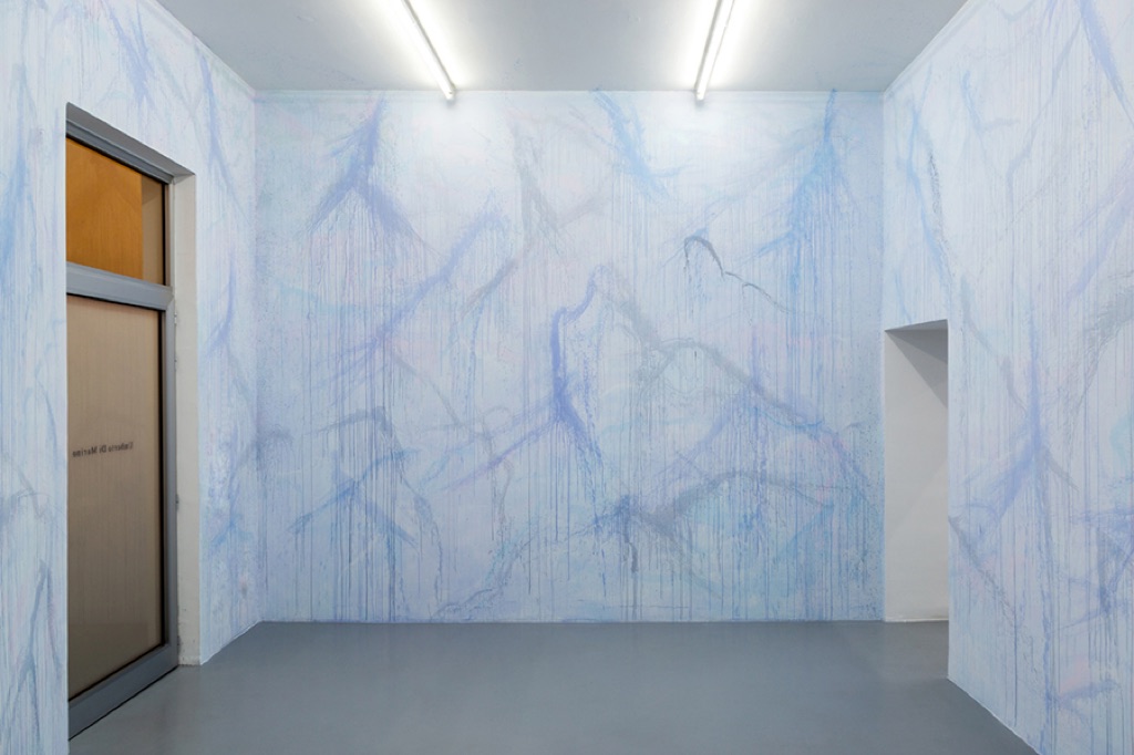 Alberto Di Fabio. Corpo di luce, 2017. Wall painting, misure ambientali. Courtesy Galleria Umberto Di Marino, Napoli. Photo Danilo Donzelli