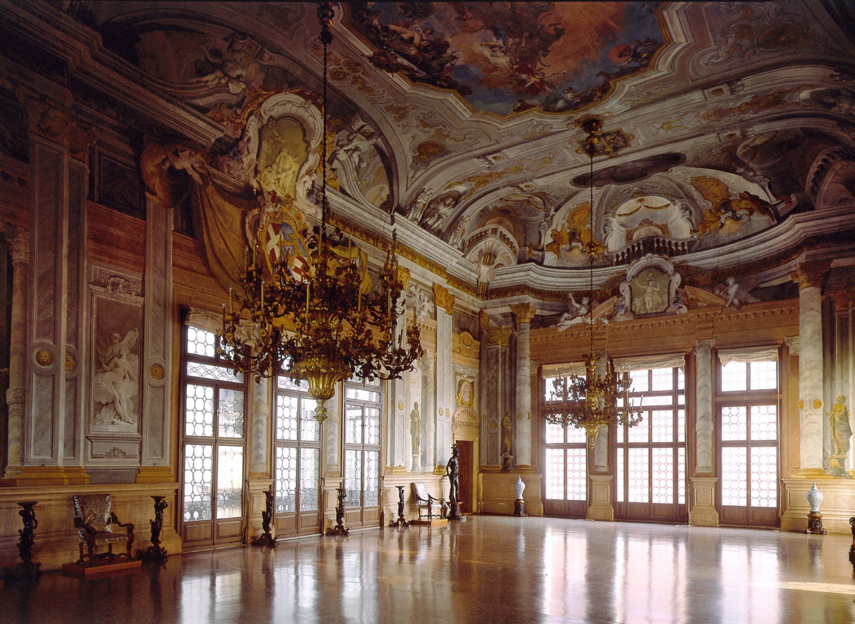 Ca' Rezzonico - Museo del Settecento veneziano, Salone da ballo, courtesy Fondazione Musei Civici di Venezia