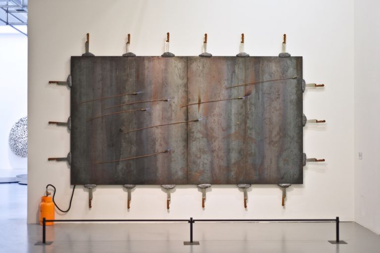 Dalla caverna alla Luna. Installation view at Centro per l’arte contemporanea Luigi Pecci, Prato 2017. Photo Simone Ridi