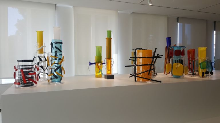 Ettore Sottsass il vetro, exhibition view at Le Stanze del Vetro, Venezia 2017