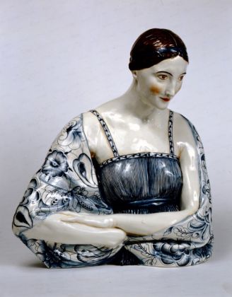 Gio Ponti & Gigi Supino, Busto femminile, 1923, terraglia policromata. Milano, Castello Sforzesco, Civiche Raccolte d’Arte Applicata
