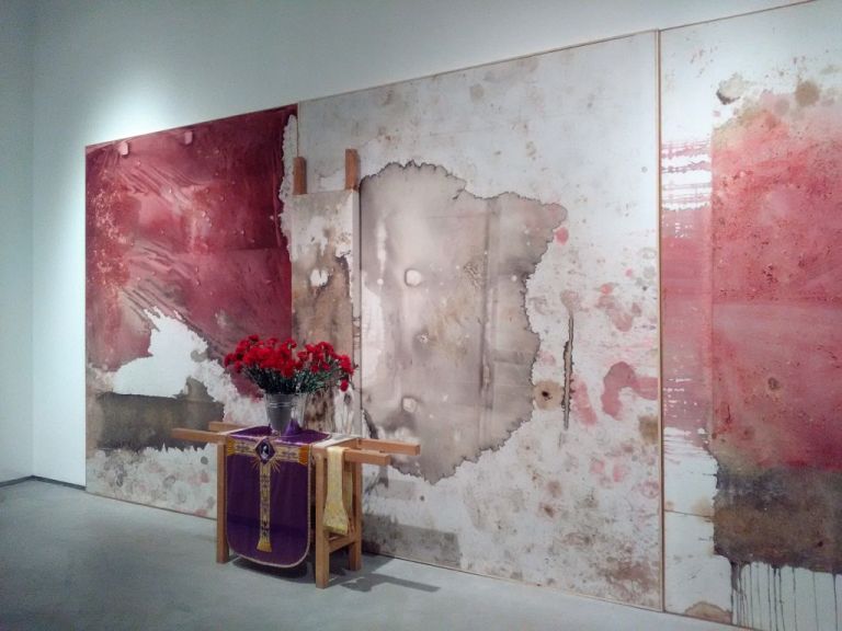 Hermann Nitsch, O.T.M. Colore dal Rito. Exhibition view at CIAC, Foligno 2017