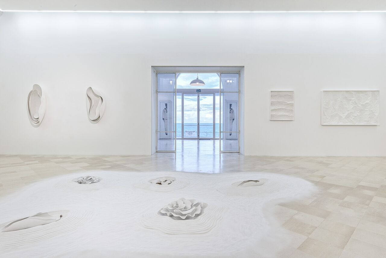 Iginio Iurilli & Francesco Bosso. A White Tale. Exhibition view at Fondazione Museo Pino Pascali, Polignano a Mare 2017. Photo © 2017 Marino Colucci-Sfera