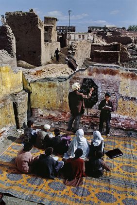 Kabul, Afghanistan, 2002 © 2012-2017 Steve McCurry