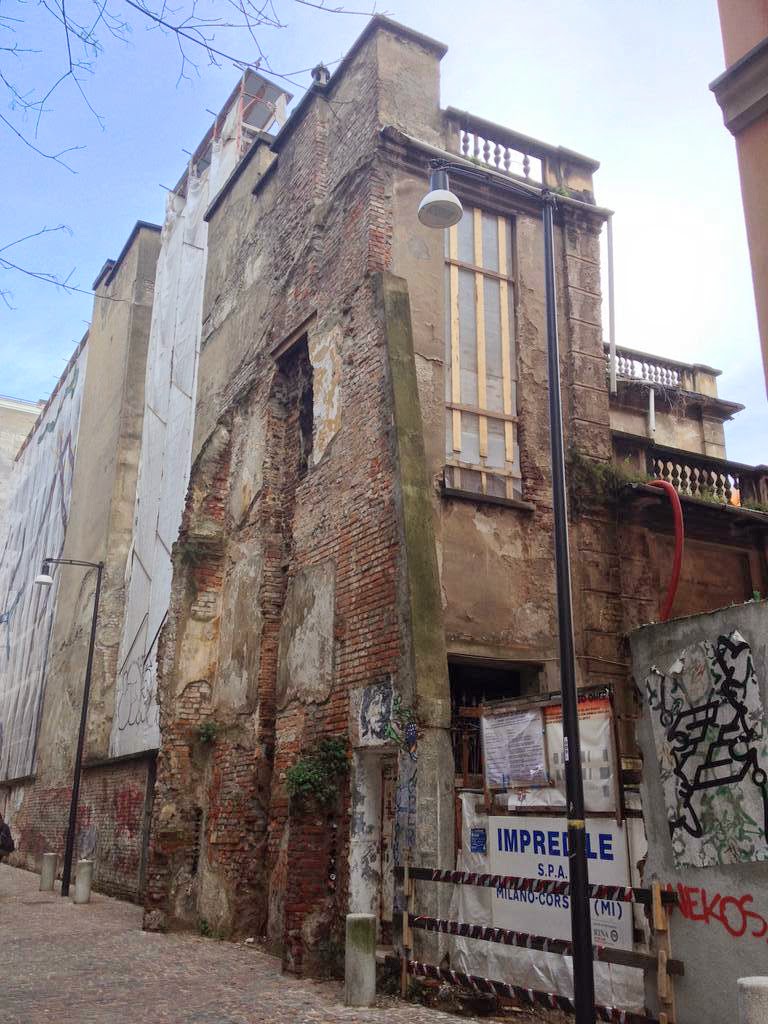 La Casa degli Artisti di Milano, in stato d'abbandono. Foto Jasper90
