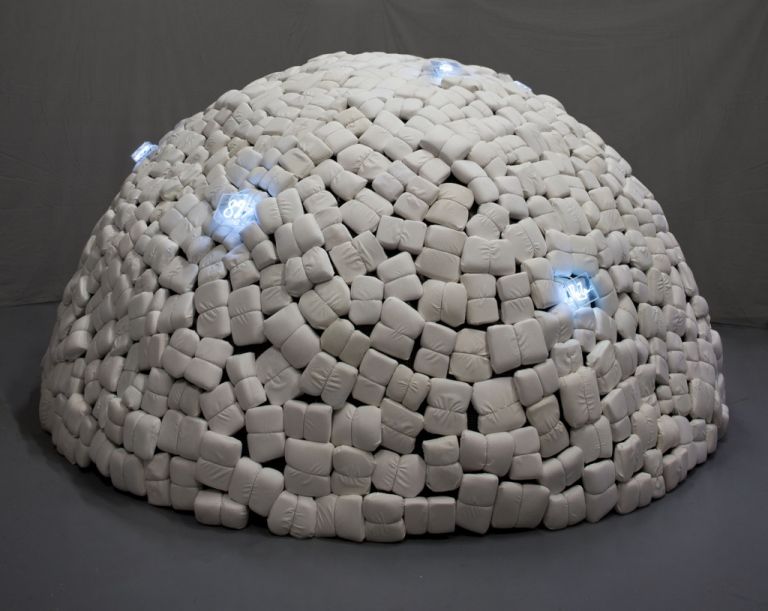 Mario Merz, Igloo (di Marisa), 1972. Collezione privata. Deposito Kunstmuseum, Liechtenstein