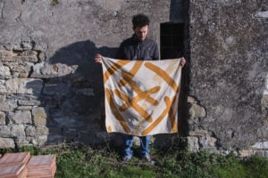 Una “gluppa” d’artista per raccontare le Marche tra territorio e arte contemporanea