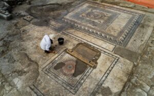 Il mistero di Ucetia. Scoperti in Francia mosaici romani della “città perduta”