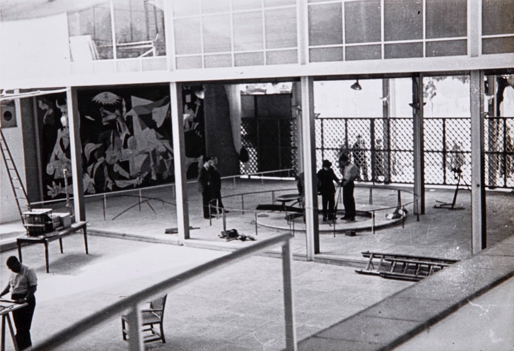 Pabellón de la República Espanola en Exposición internacional de París, 1937. Centro de Documentación, Museo Nacional Centro de Arte Reina Sofía