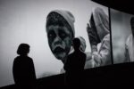 Richard Mosse in collaboration with Trevor Tweeten and Ben Frost. Incoming. Installation view at The Curve, Barbican Centre, Londra 2017. Photo Tristan Fewings / Getty images