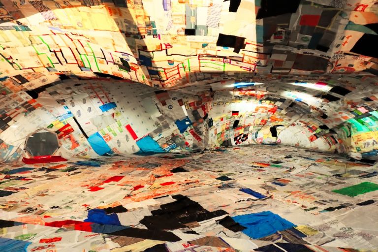 Tomás Saraceno. Aerosolar Journeys. Exhibition view at Wilhelm-Hack-Museum, Ludwigshafen 2017. Photo Erika Pisa