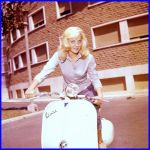 Virna Lisi Vespa Italia batte Cina 1 a 0. Clonare la mitica Vespa è reato: sentenza storica per il design italiano