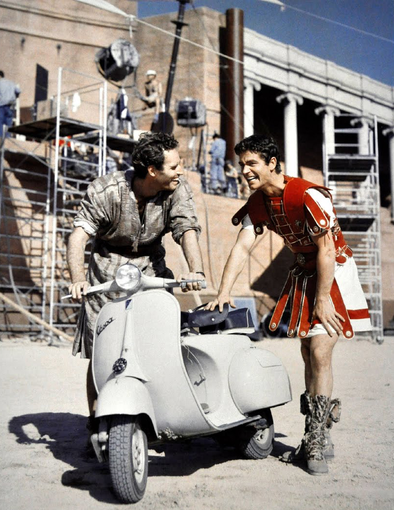 Charlton Heston e Stephen Boyd, Ben Hur, 1959, fuori set