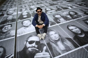 Inside Out, arriva a Palermo l’installazione di 4mila ritratti dello street artist francese JR