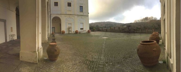 Ariccia, Palazzo Chigi. Cortile