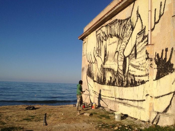 I murale sulla spiaggia di Carini