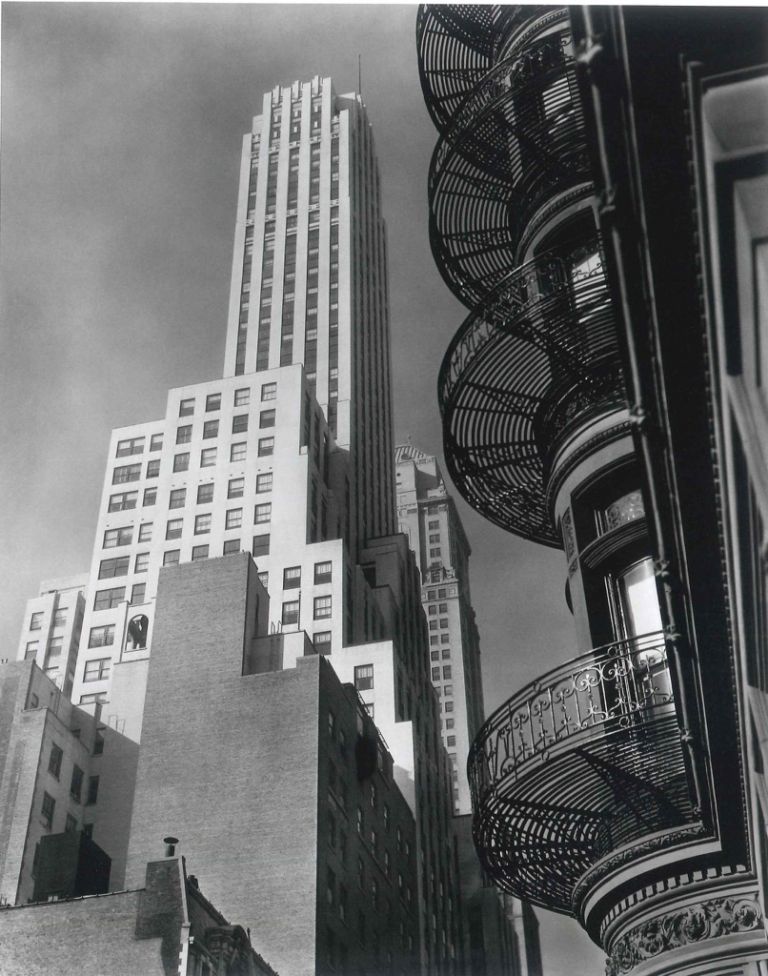 Hotel Murray Hill Spirale, New York, 1935 - ©Berenice Abbott