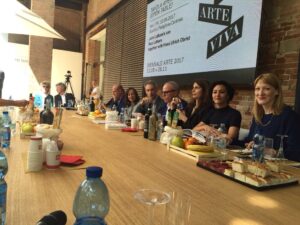 Tavola Aperta: video e foto del nuovo format della Biennale di Venezia. A pranzo con gli artisti