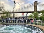 Il vortice liquido di Anish Kapoor nel Brooklyn Bridge Park