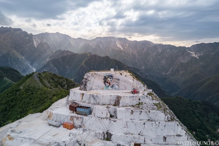 Kobra, David, 2017, il murale realizzato in una cava di marmo della Alpi Apuane, ph. Matteo Dunchi