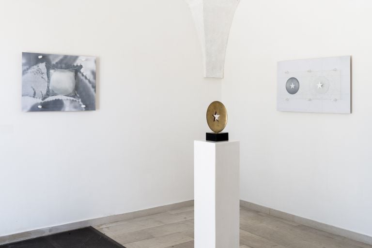 Michele Guido & Aldo Calò. Installation view at Ex Distilleria De Giorgi, San Cesario di Lecce 2017. Photo Sebastiano Luciano. Courtesy Galleria Lia Rumma, Milano-Napoli