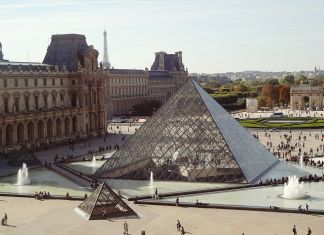 Musée du Louvre, Parigi