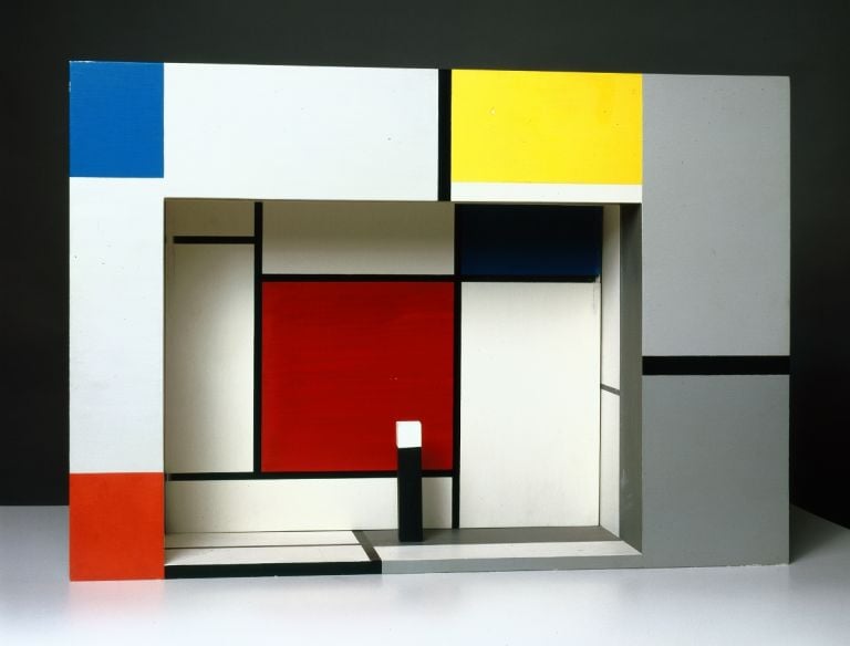 Piet Mondriaan, Toneelmaquette voor 'L'Éphémère est éternel' van Michel Seuphor. Photo Peter Cox