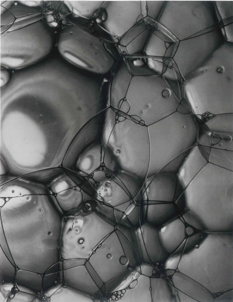 Soap Bubbles, New York, 1945 -® Berenice Abbott